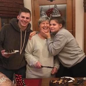 Meet your Posher, Rosalee